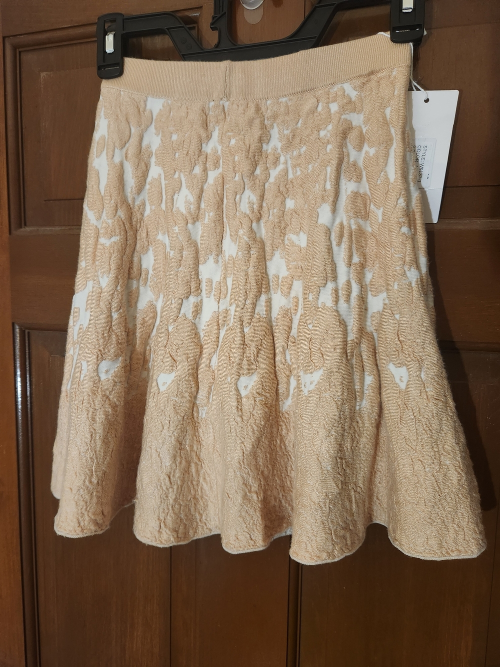 Lucy Paris Apricot Textured Floral Fit & Flare Skirt XS NWT - Picture 1 of 11